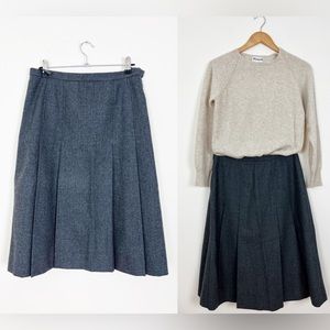 Vintage BURBERRYS Wool Midi Skirt Lined Pleated Fall Grey Gray Medium
